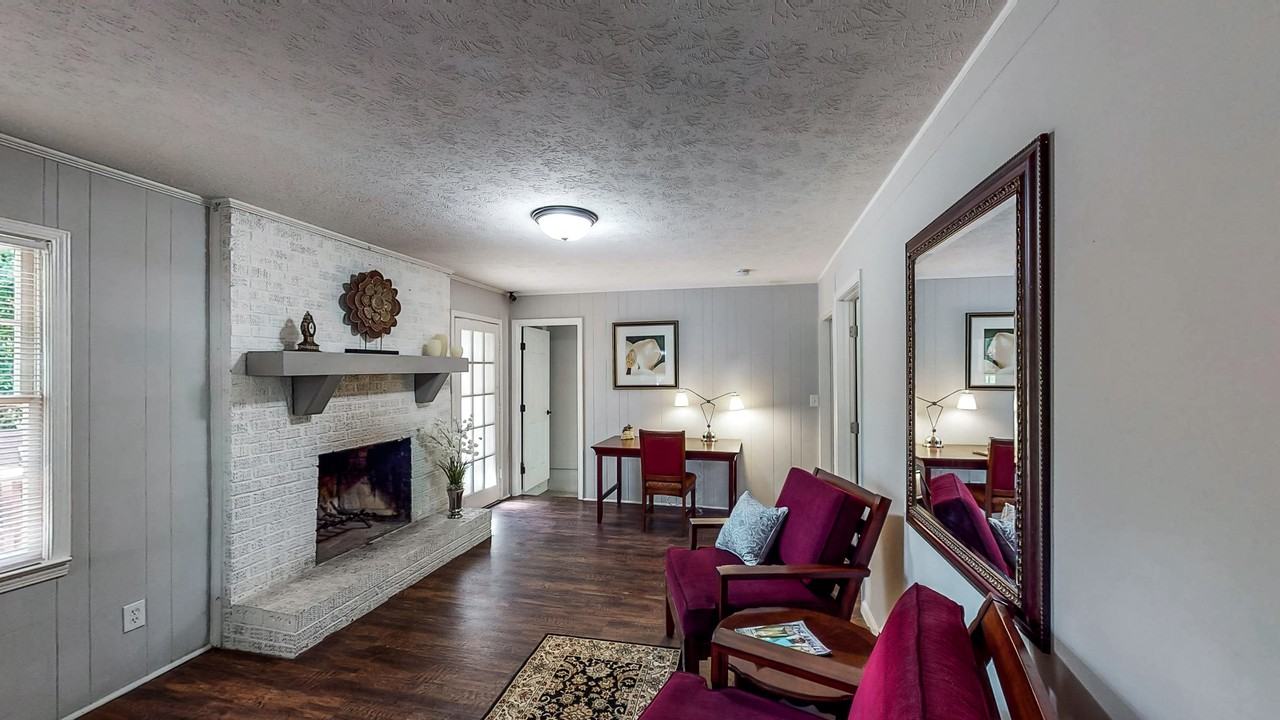 Kings Way - Photo 4 of 12