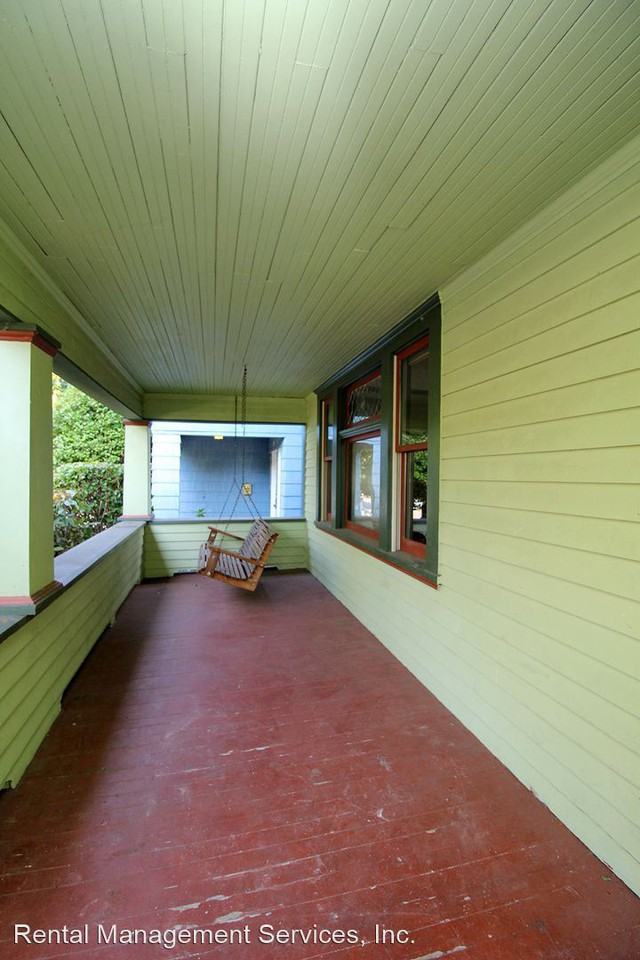 1412 Se 41st Ave - Photo 2 of 26