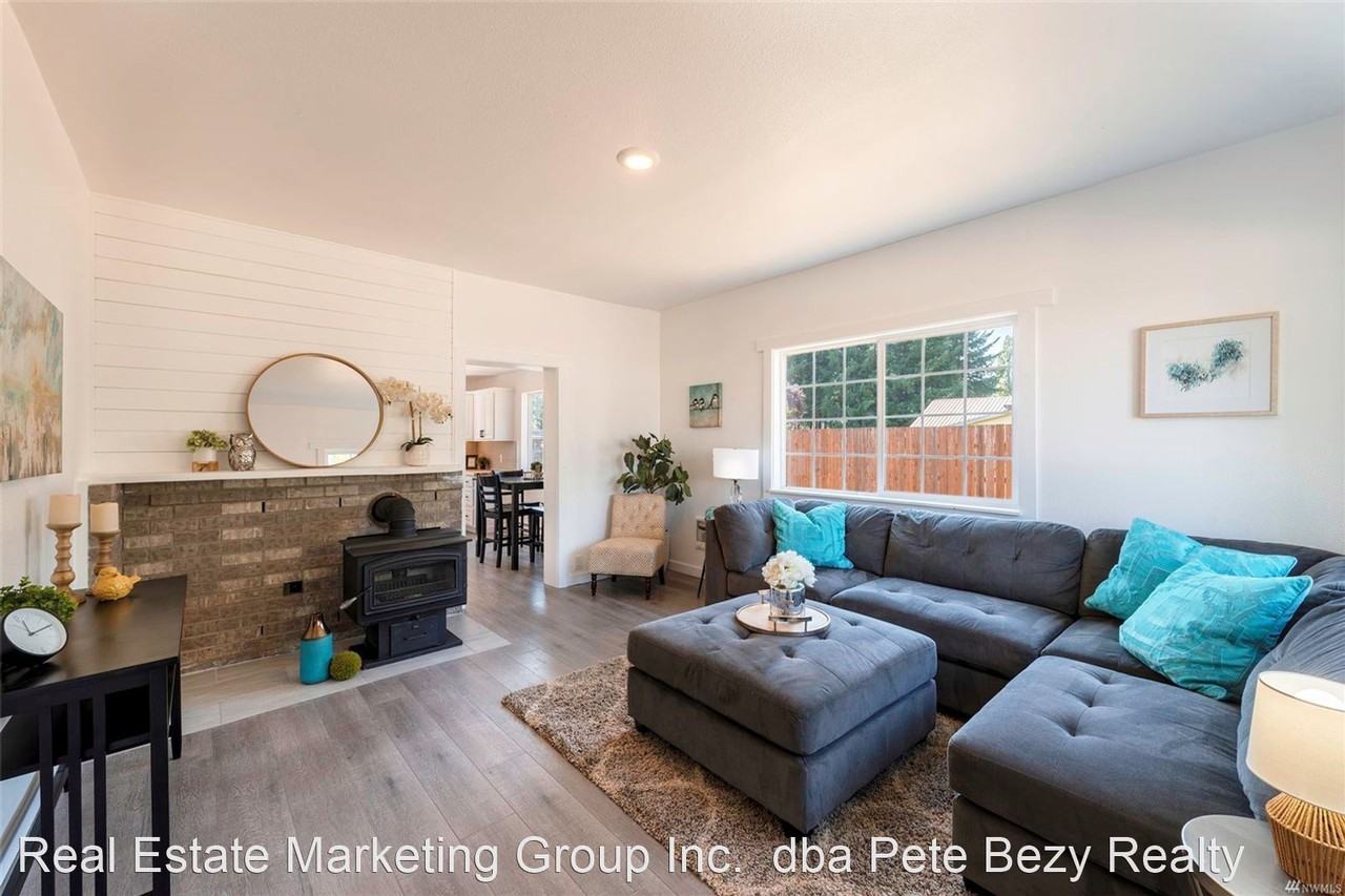 501 E Yacolt Rd - Photo 3 of 23