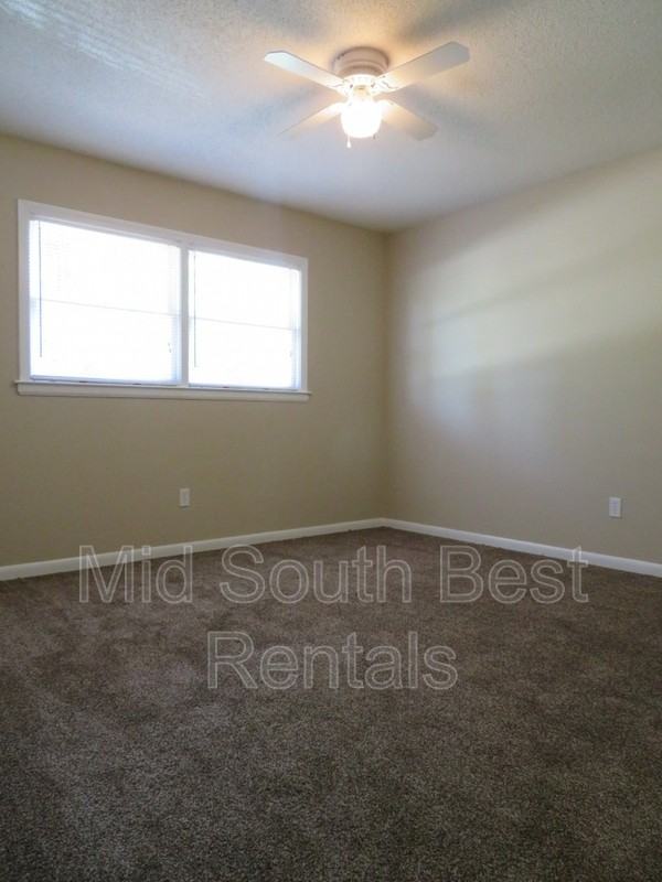 2172 Gayle Ave - Photo 6 of 7