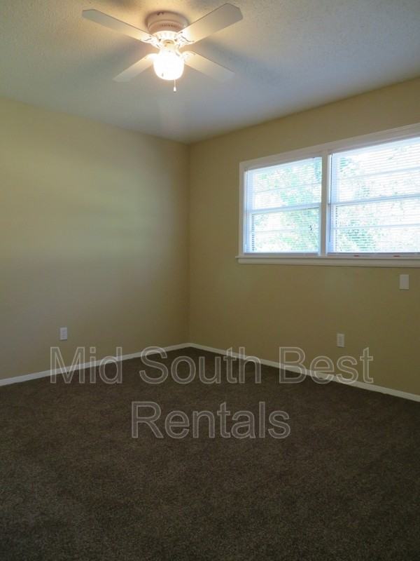 2172 Gayle Ave - Photo 4 of 7