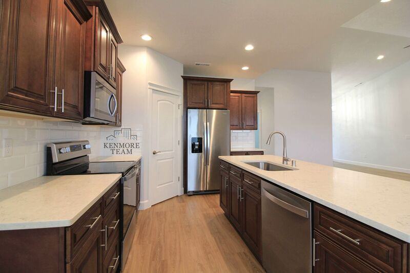 21306 E Cherry Dr - Photo 3 of 14
