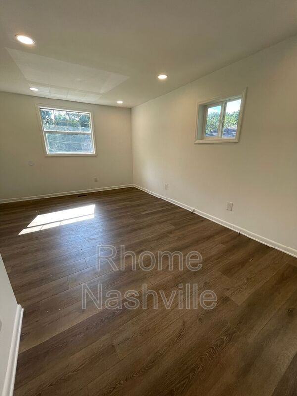 916 Algonquin Ct - Photo 5 of 13