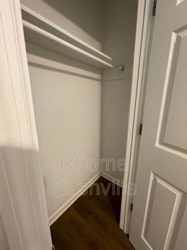 916 Algonquin Ct - Photo 7 of 13