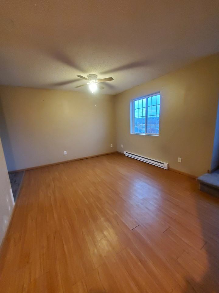 201 3rd Ave - Photo 3 of 8