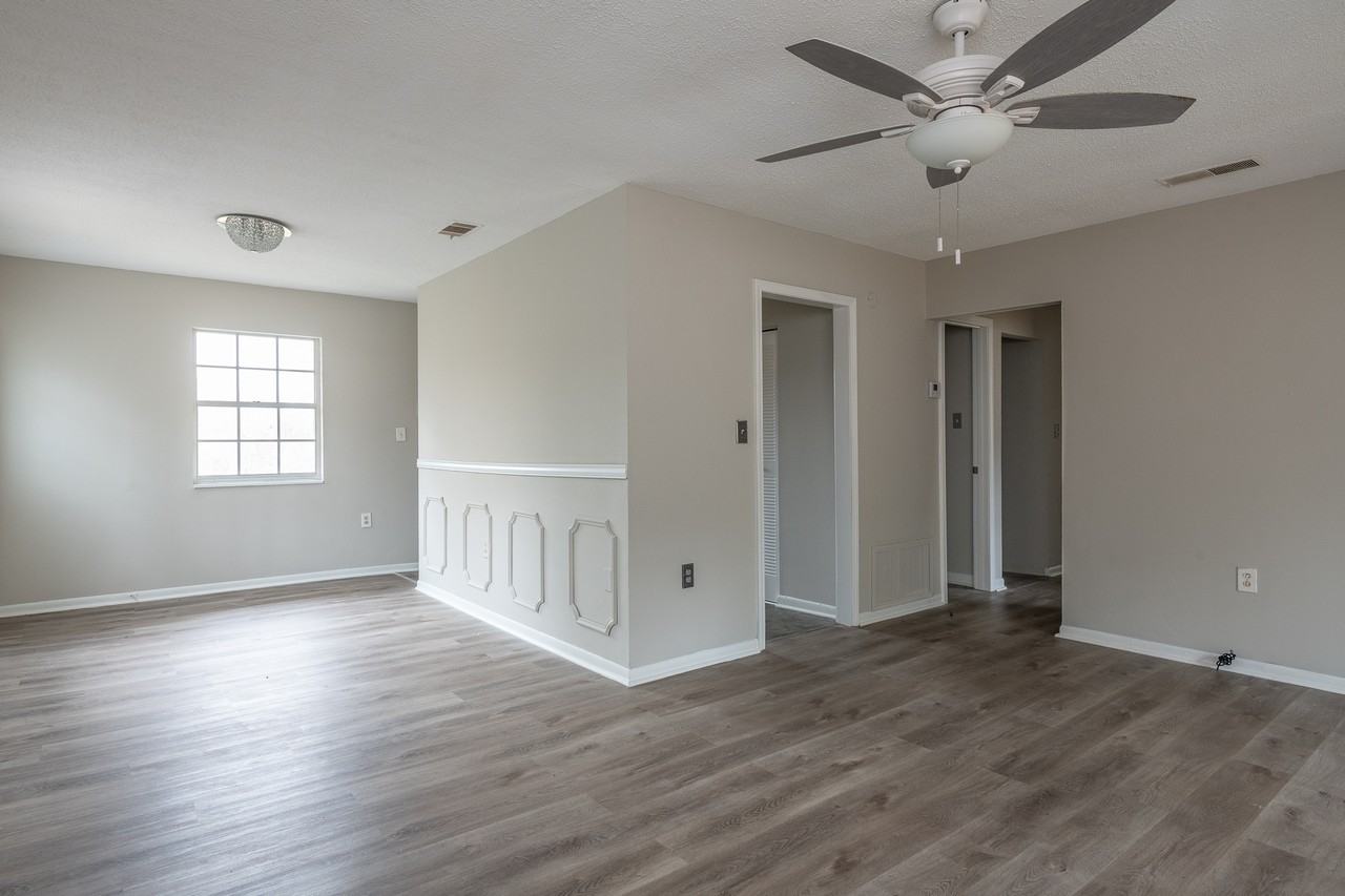 4046 Doster Dr Sw - Photo 3 of 18