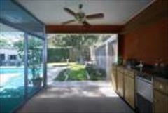 6228 Dilbeck Ln - Photo 3 of 10