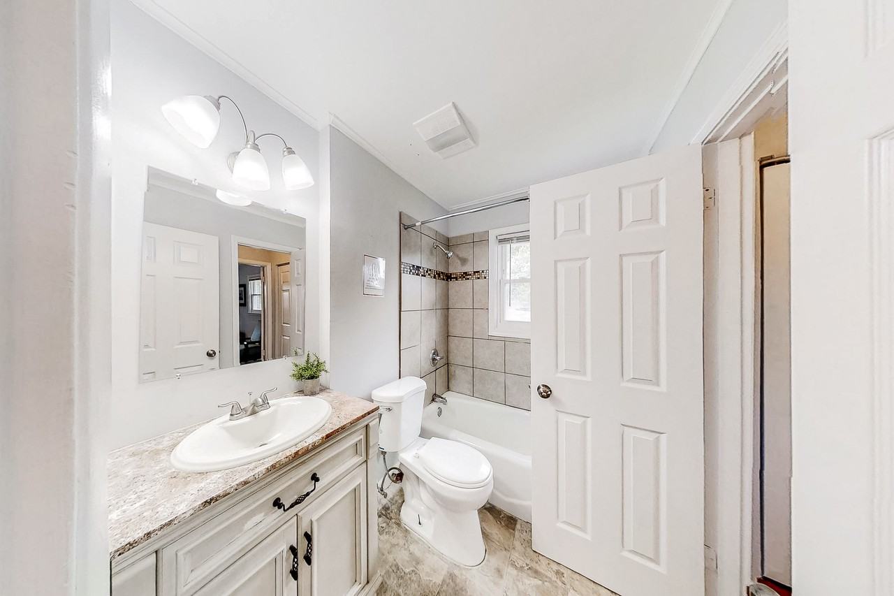 Emerald Lake Dr - Photo 3 of 10