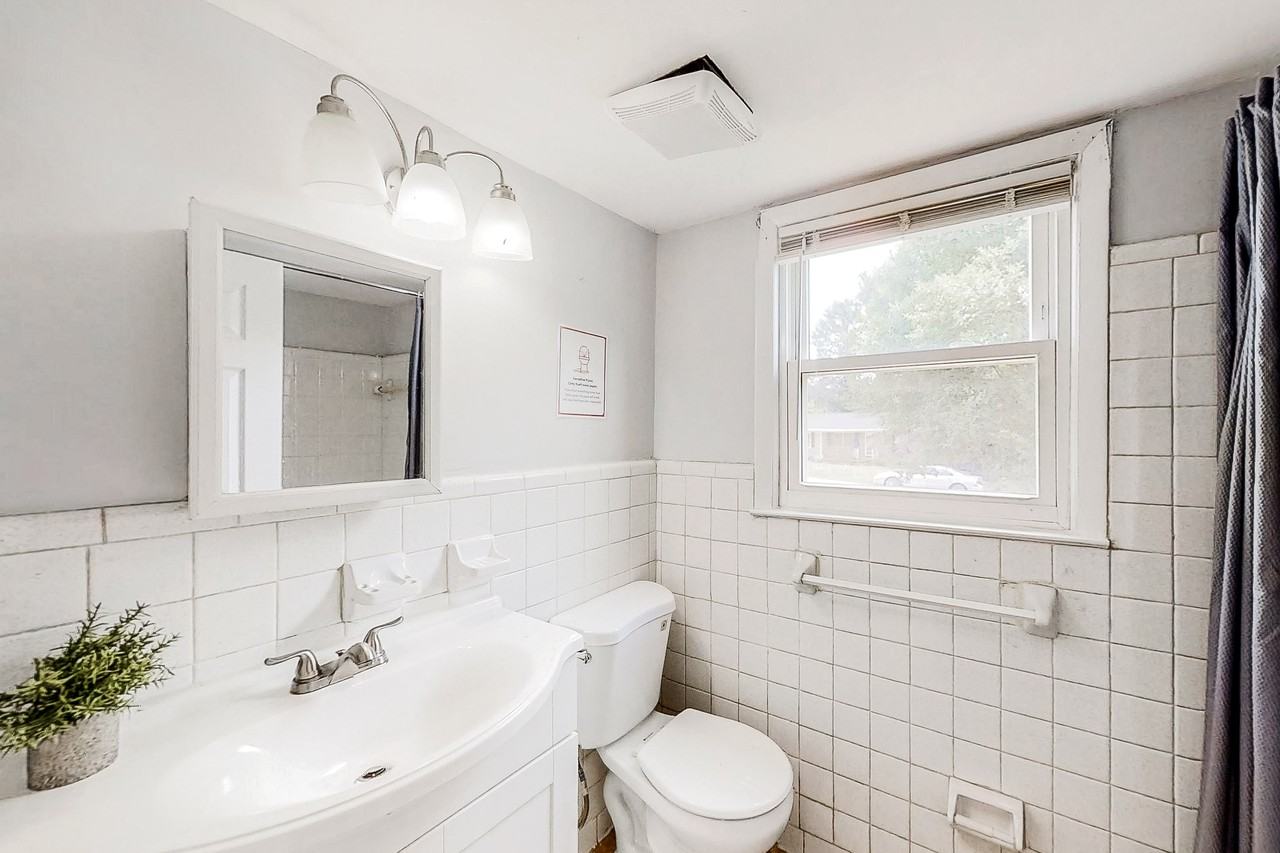 Emerald Lake Dr - Photo 5 of 10