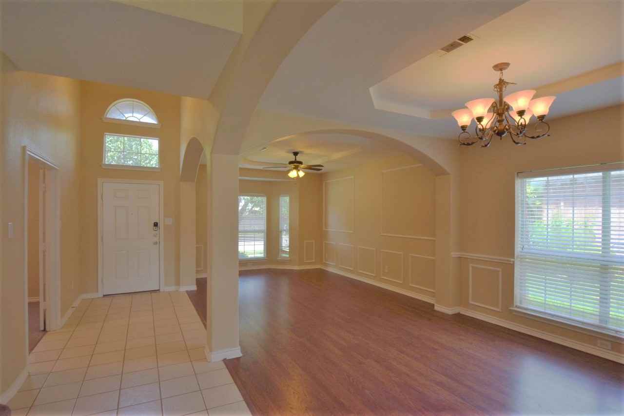 4800 Spring Lake Pkwy - Photo 3 of 16