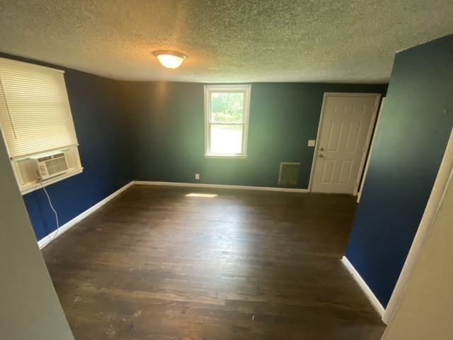 718 26th Avenue North - Photo 3 of 15