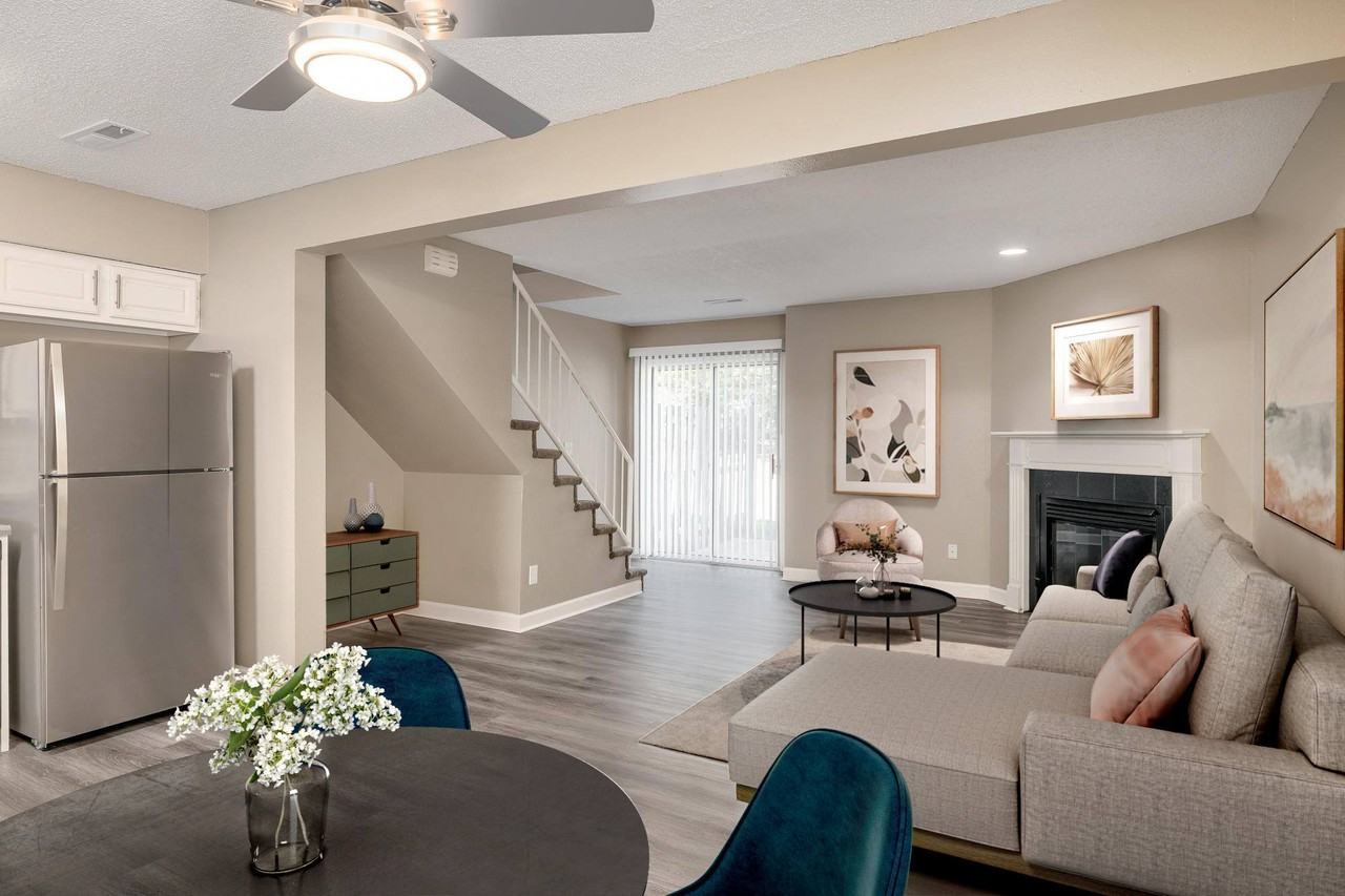 Timbercreek East Townhomes Apartments 1860 Se Timbercreek Ct, Blue