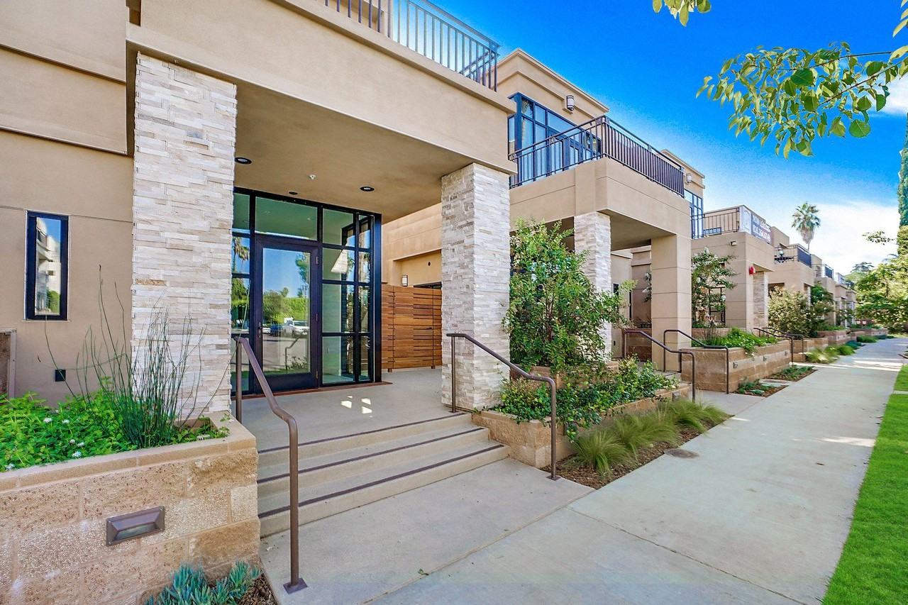 Residences at Village Walk - Photo 2 of 91