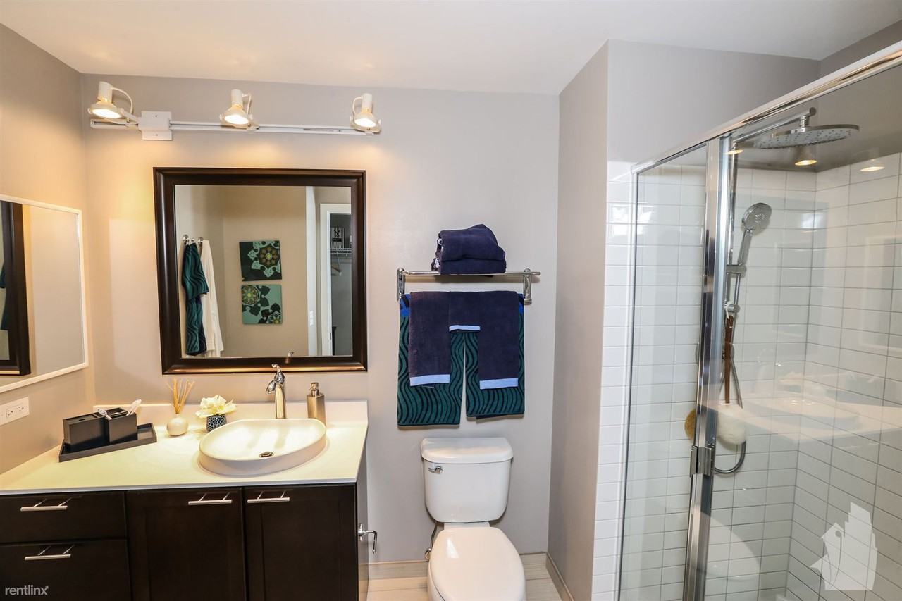 190 N Wells St - Photo 3 of 18