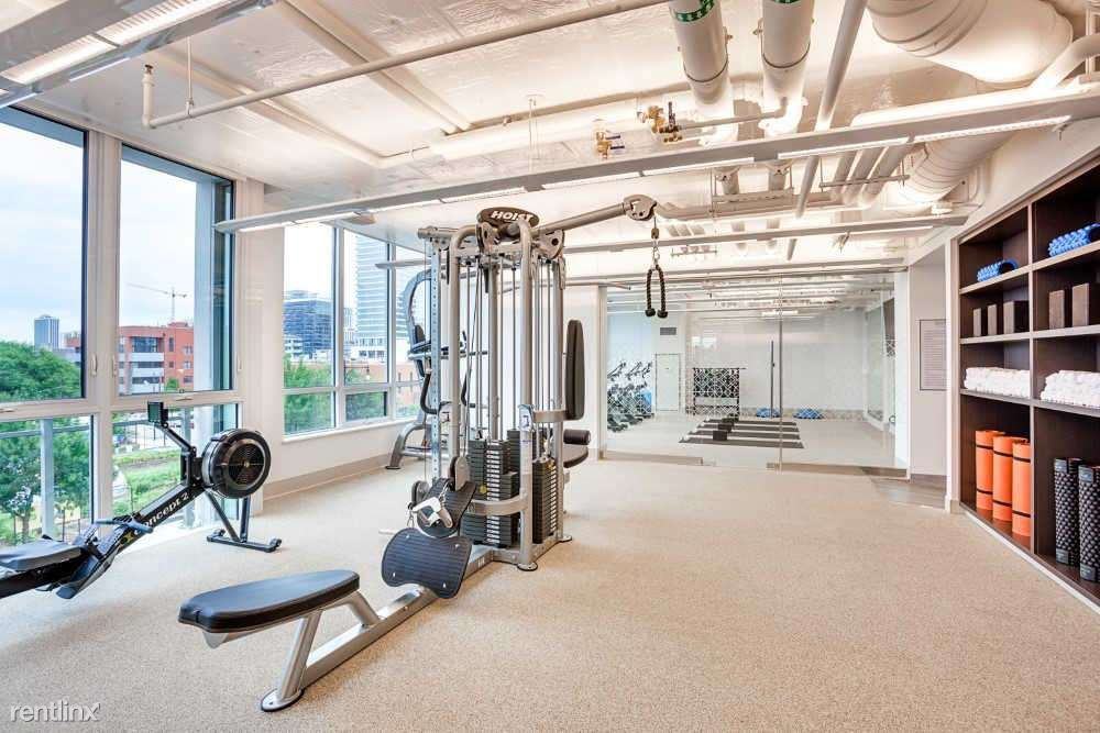 405 W Superior St - Photo 2 of 17