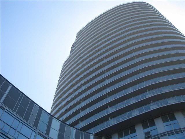 38 Dan Leckie Way #1205