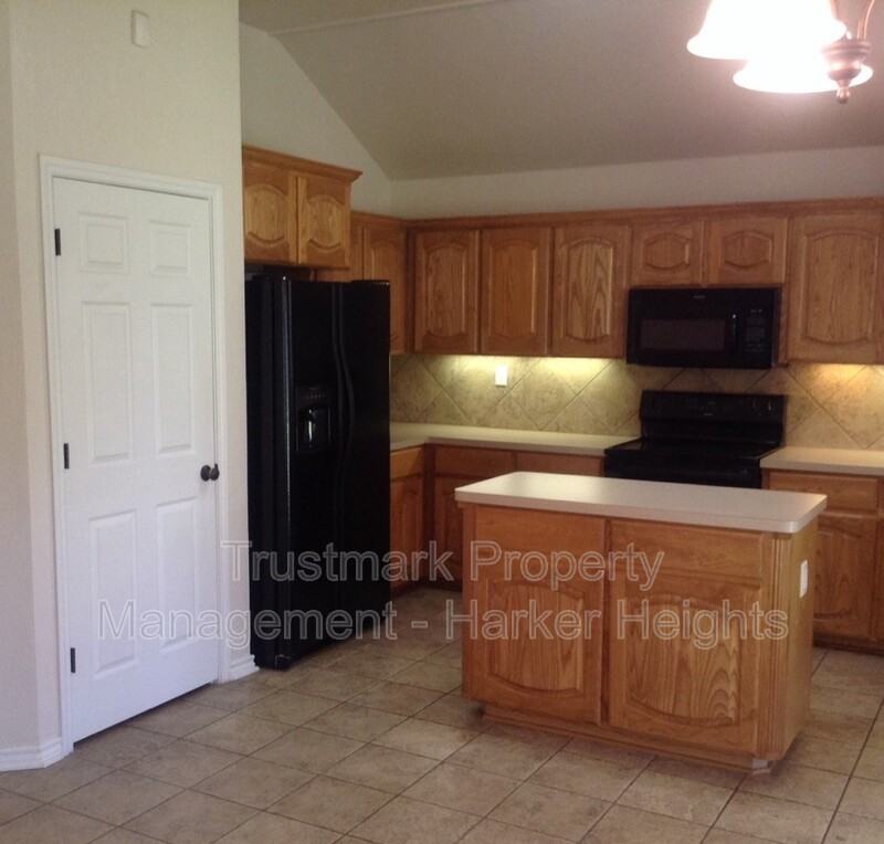411 Winter Sun Dr - Photo 4 of 14