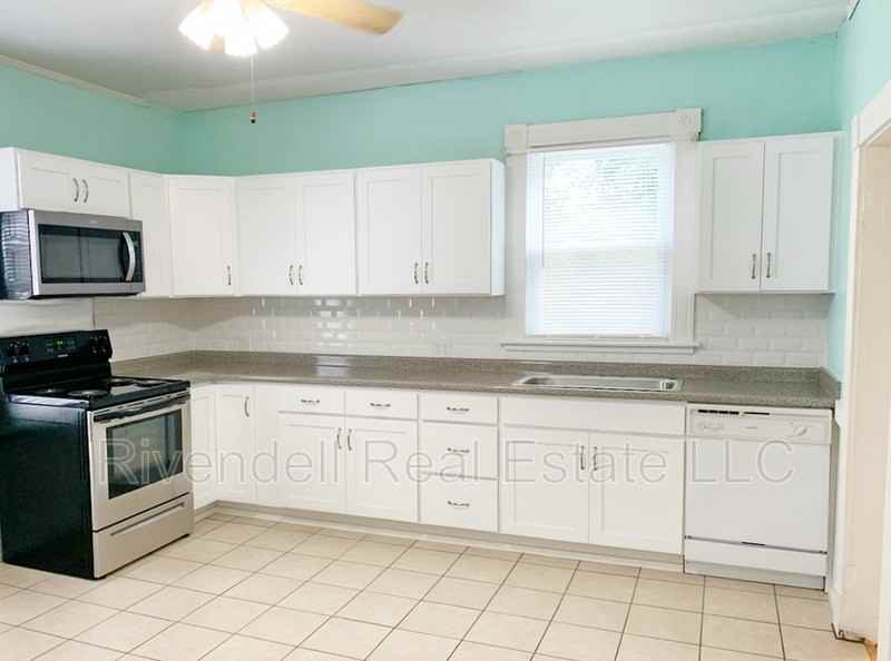 330 Valley St #336 - Photo 3 of 9