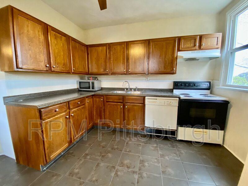 117 Dunlap St - Photo 2 of 25