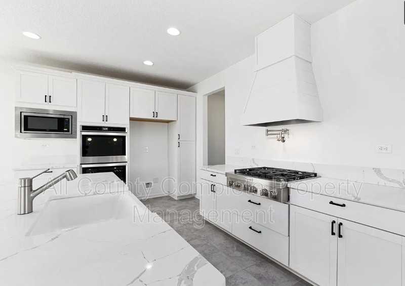 374 Ness Cir - Photo 6 of 21