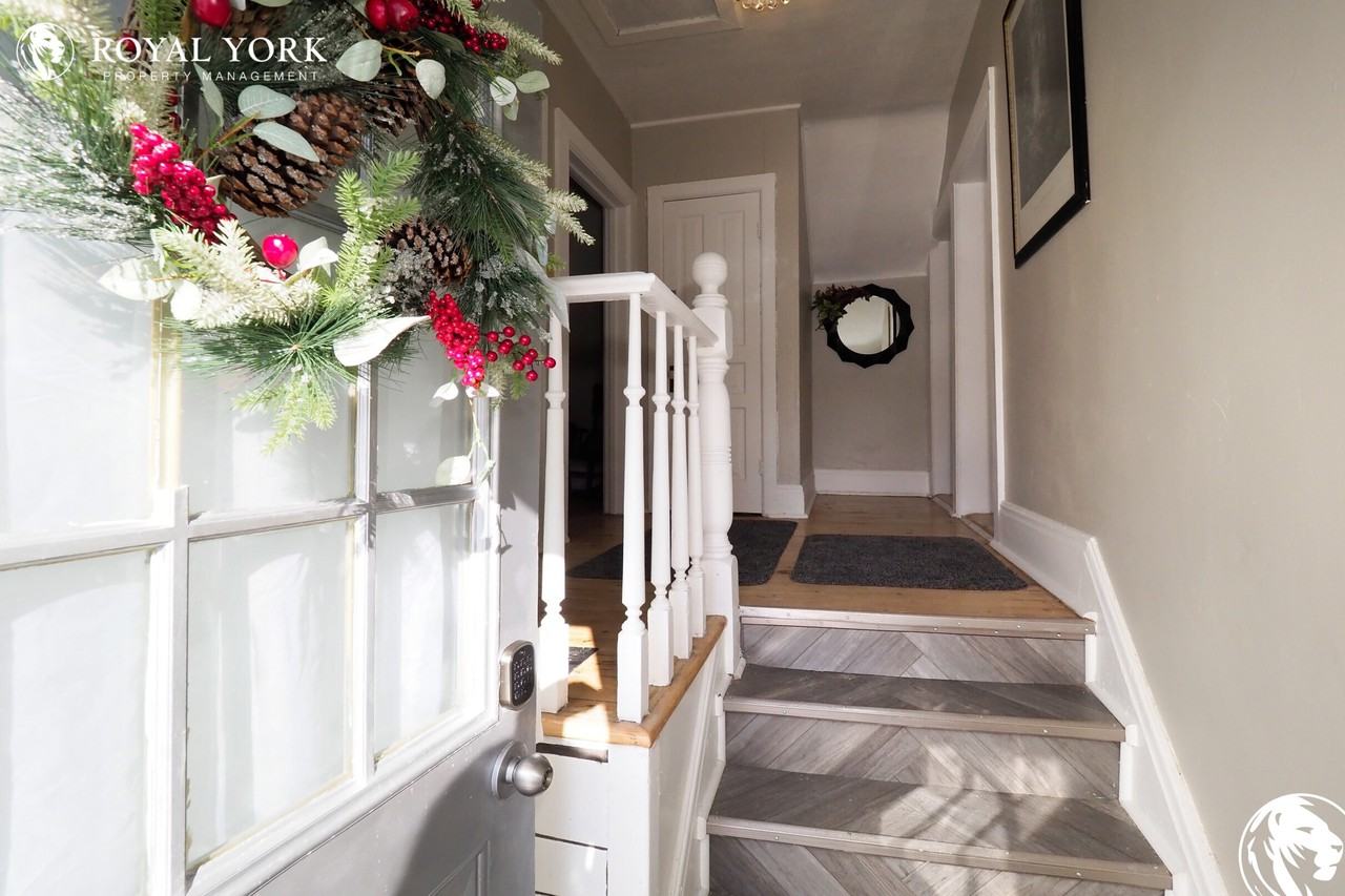 245 Bridgeport Rd E 1, Waterloo, ON N2J 2K7 2 Bedroom Apartment for