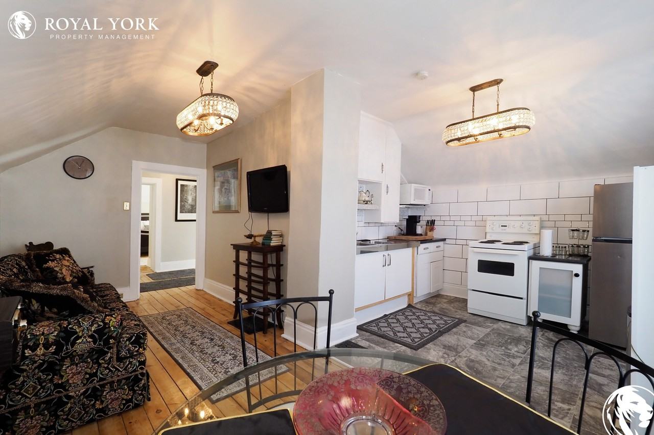 245 Bridgeport Rd E #1 - Photo 2 of 24