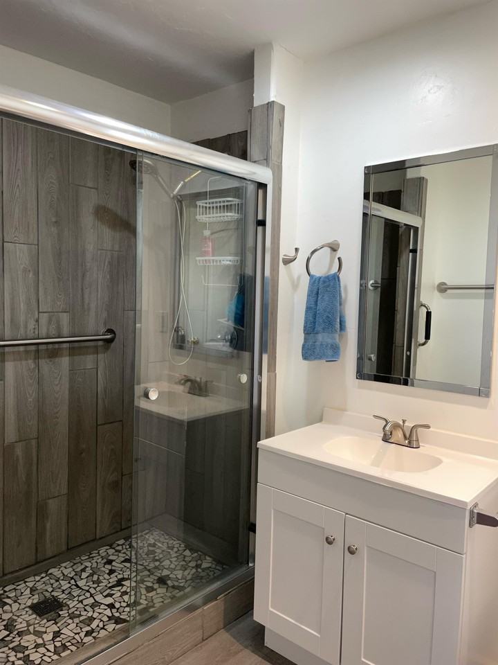 1525 Vosti Ave #1 - Photo 4 of 6