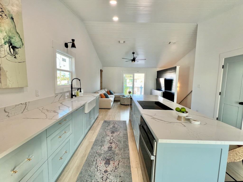 1 Gulf Breeze Ct #1 - Photo 7 of 39