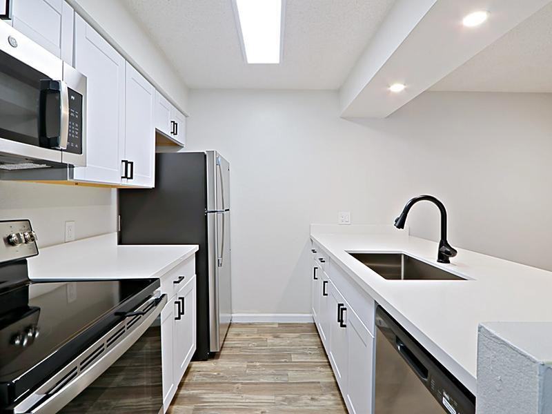 17840 N Black Canyon Hwy - Photo 3 of 27