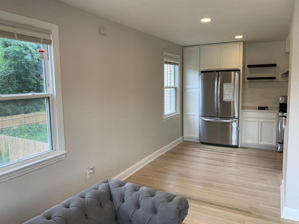 4523 Gault Pl Ne Apt 2 - Photo 6 of 18