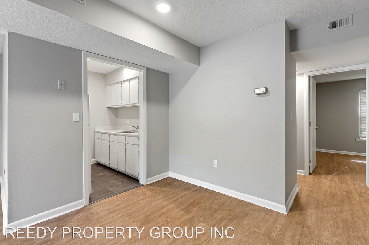 500 Fairview Street - D4 - Photo 3 of 10