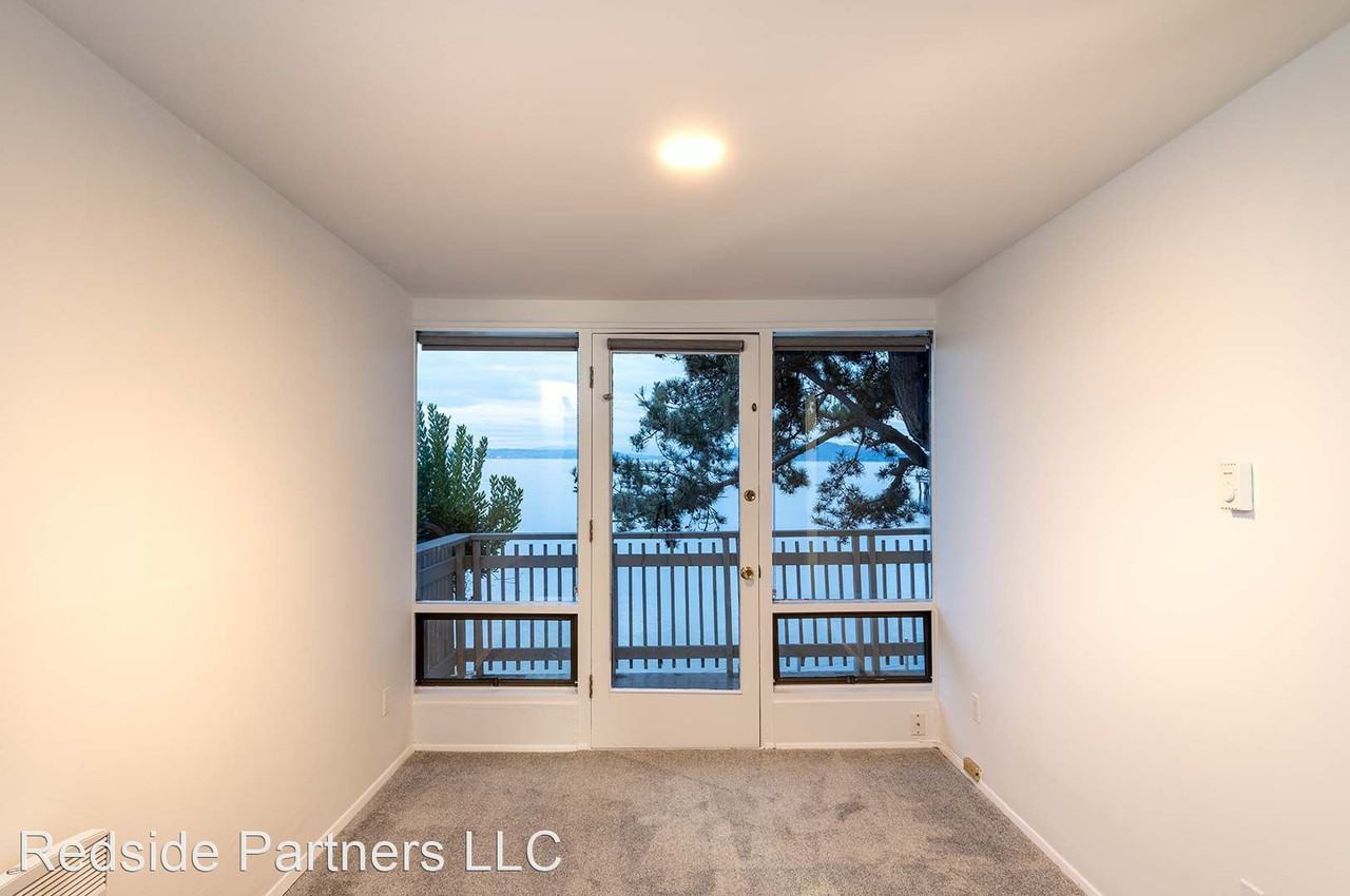 3801 Beach Dr SW - Photo 3 of 13