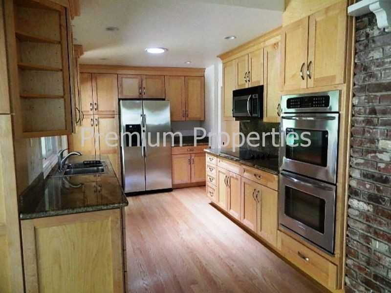 3530 Silver Springs Rd - Photo 3 of 17