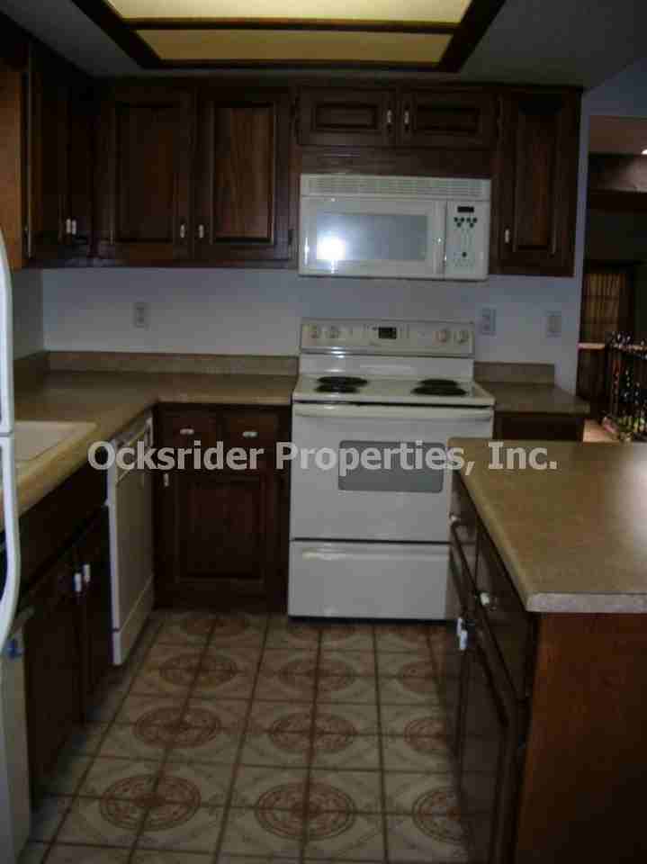 10001 Denali Rd NE - Photo 3 of 14