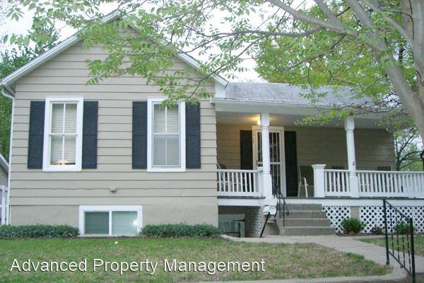 1319 Houston St - Photo 2 of 14