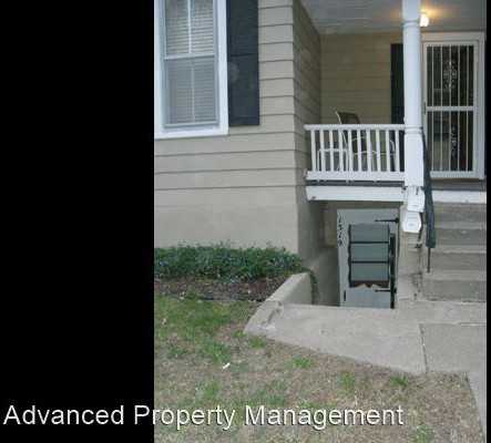 1319 Houston St - Photo 3 of 14