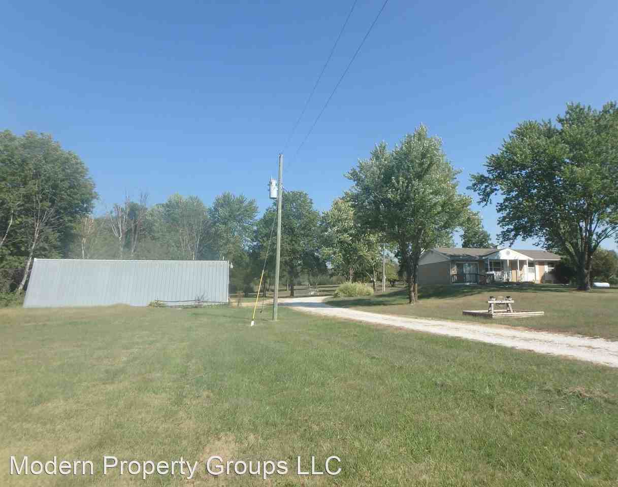 1559 State St - Photo 3 of 38