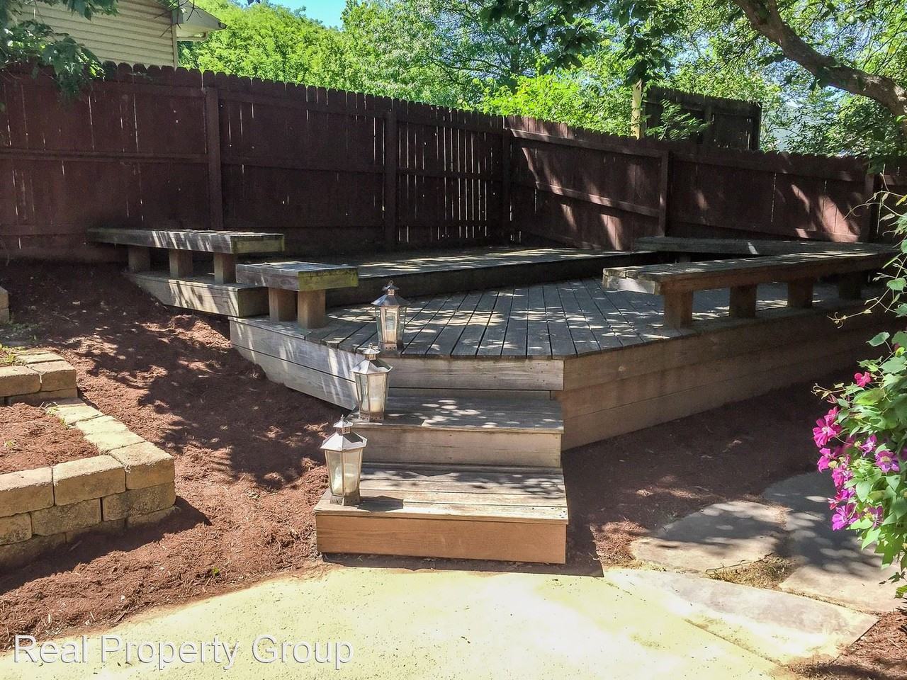 117 Hollyridge Ln - Photo 2 of 33