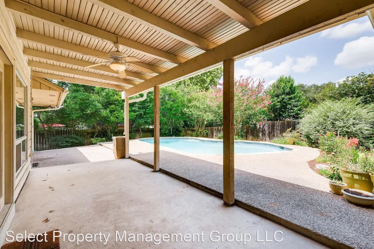 1215 Timber Bay St - Photo 3 of 10