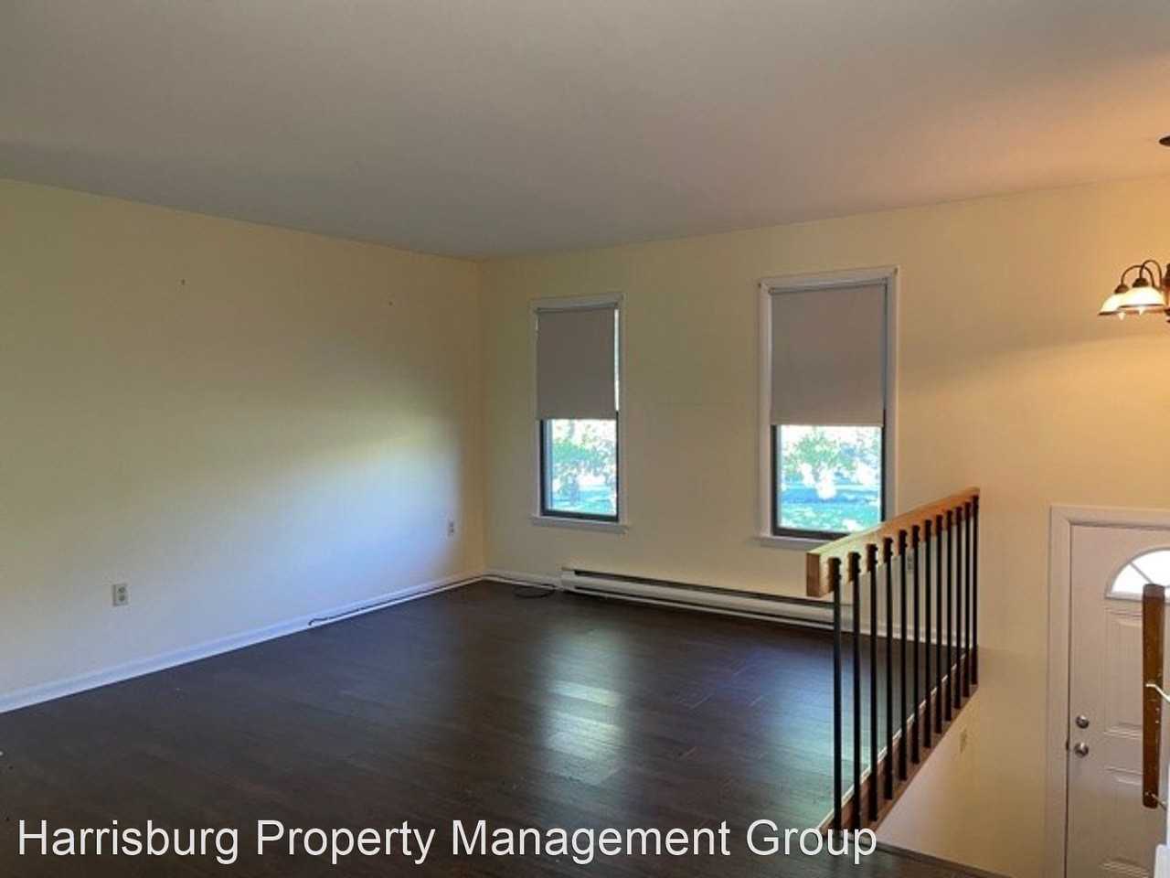 892-894 School House Ln - Photo 2 of 16