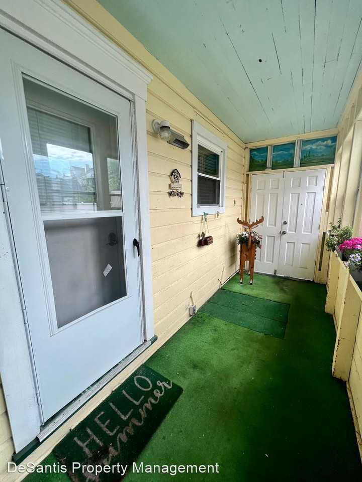 419 Taylor Street - Photo 3 of 14