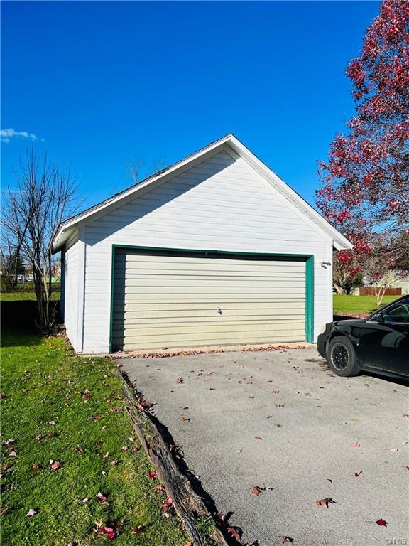 113 Clark St - Photo 3 of 20