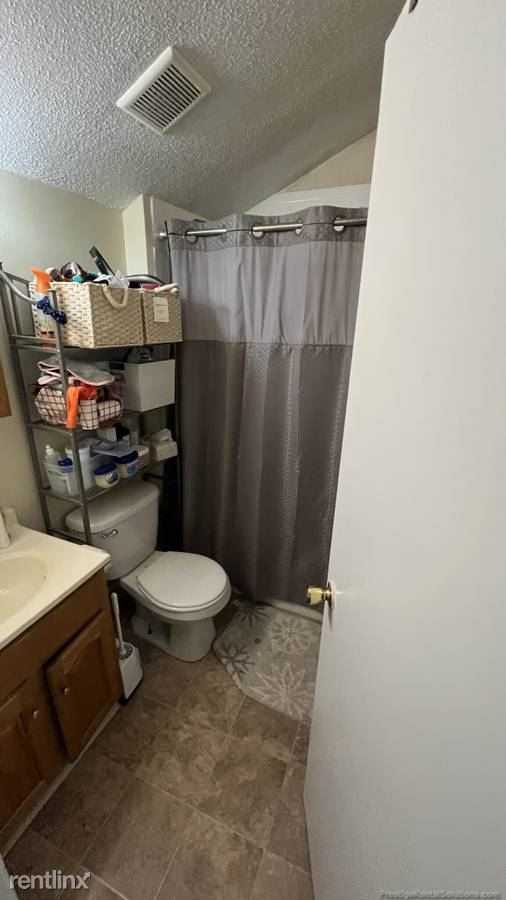 1 Adams Cir - Photo 2 of 9