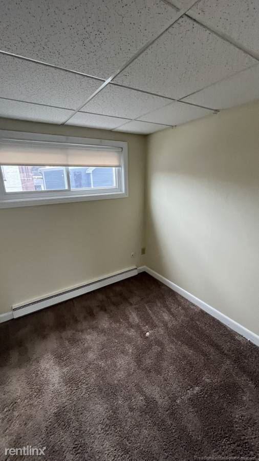 20 Post Office Ave - Photo 2 of 9