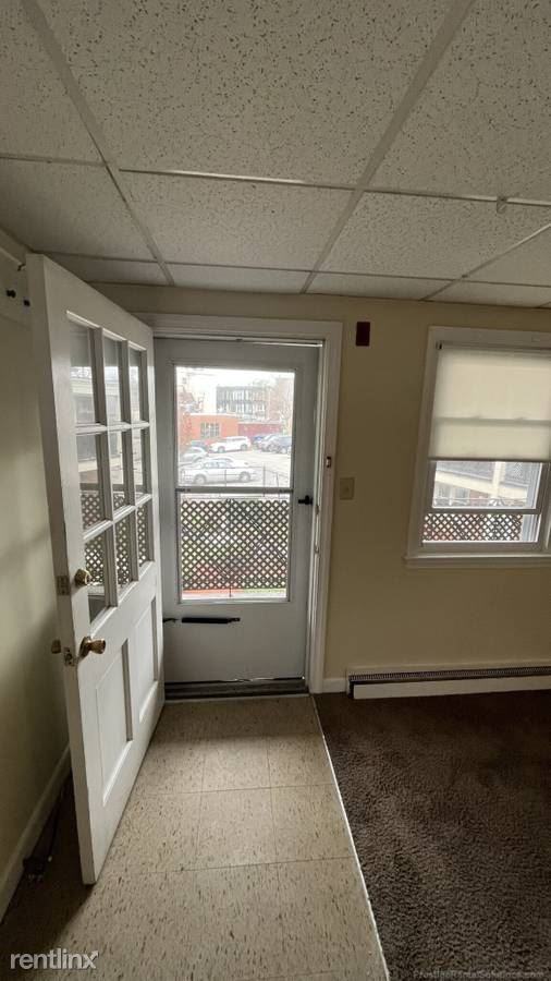 20 Post Office Ave - Photo 3 of 9