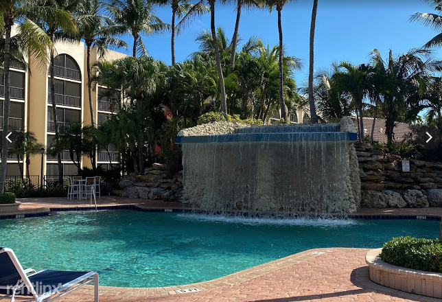 19255 Ne 10th Ave - Photo 2 of 9