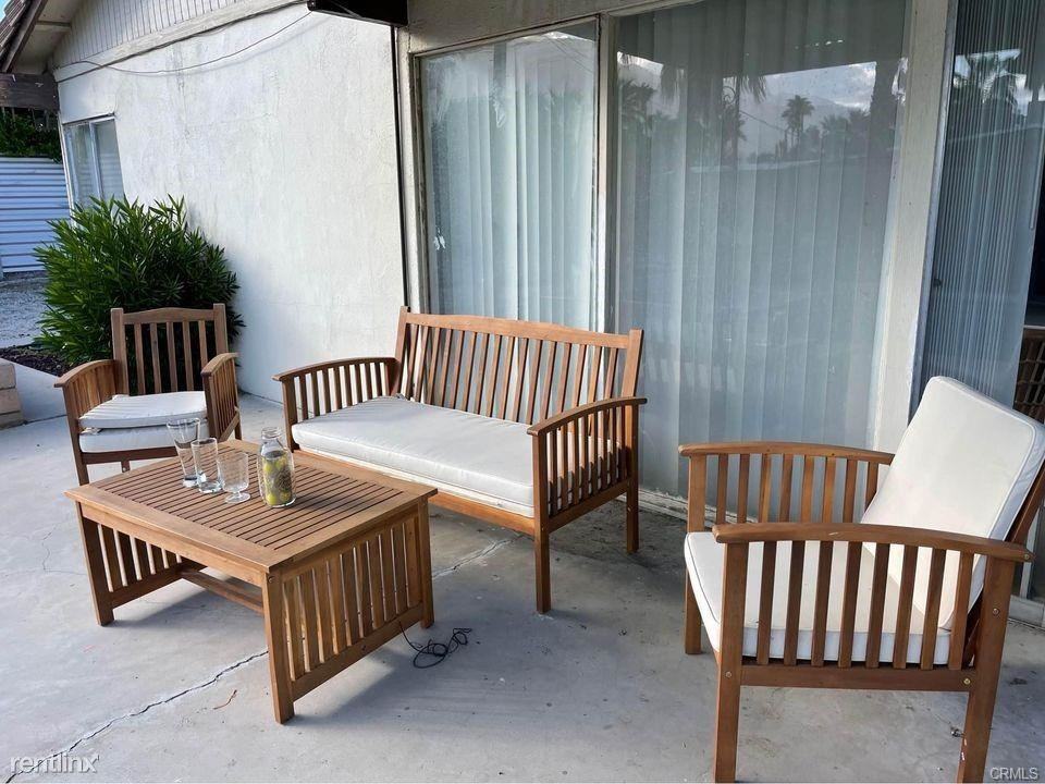 897 E Racquet Club Rd - Photo 2 of 10