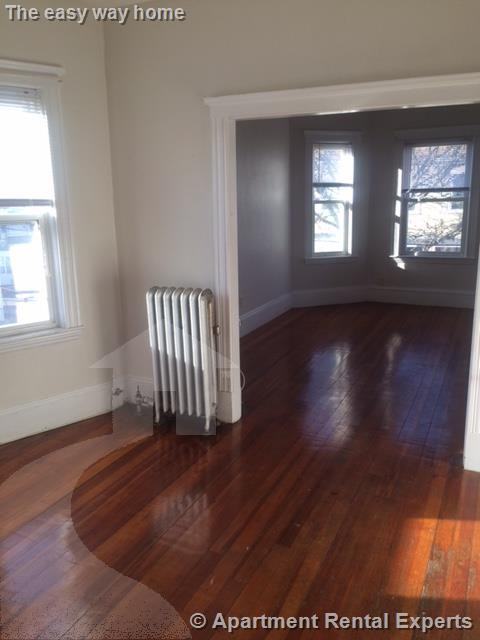 104 Conwell Ave #2 - Photo 3 of 12