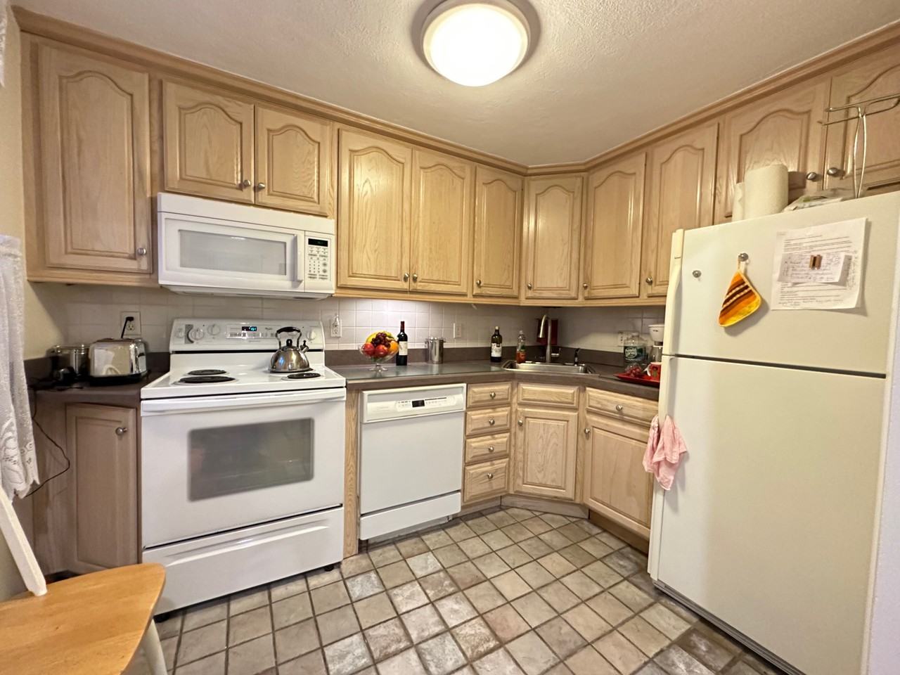 59 W Cedar St #3 - Photo 5 of 12