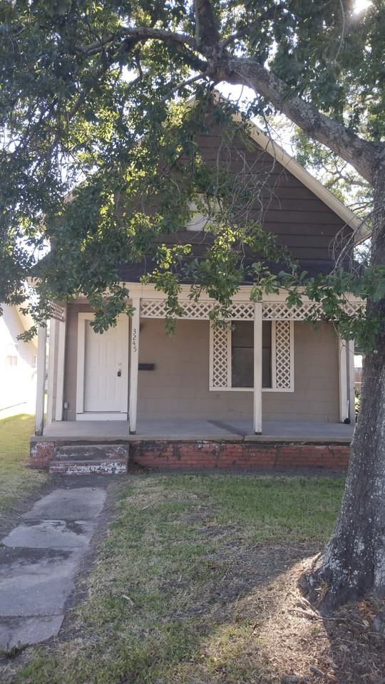 3245 Elm Ave - Photo 2 of 50